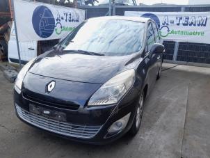 Used Air conditioning radiator Renault Grand Scénic III (JZ) 1.4 16V TCe 130 Price on request offered by A-Team Automotive Rotterdam