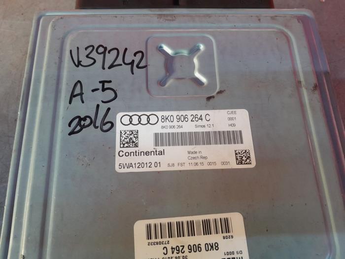 Ordenador de gestión de motor de un Audi A5 (8T3) 1.8 TFSI 16V 2016