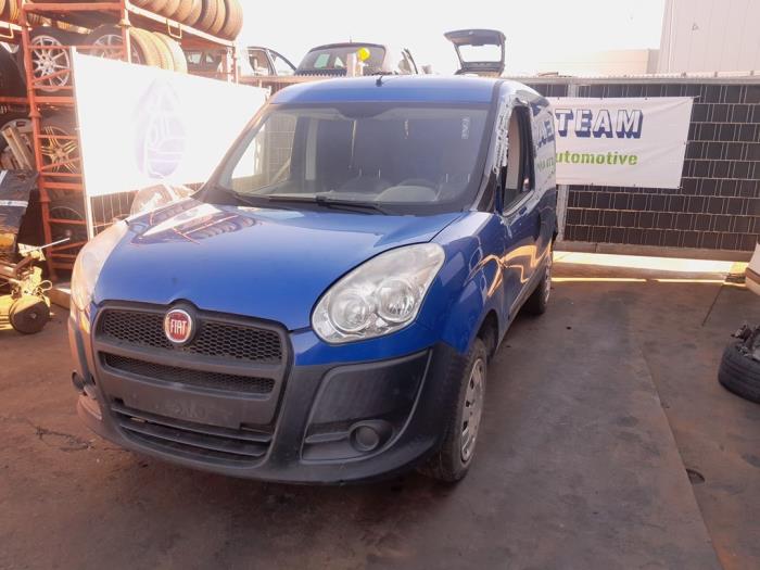 Rama pomocnicza z Fiat Doblo Cargo (263) 1.4 16V 2014