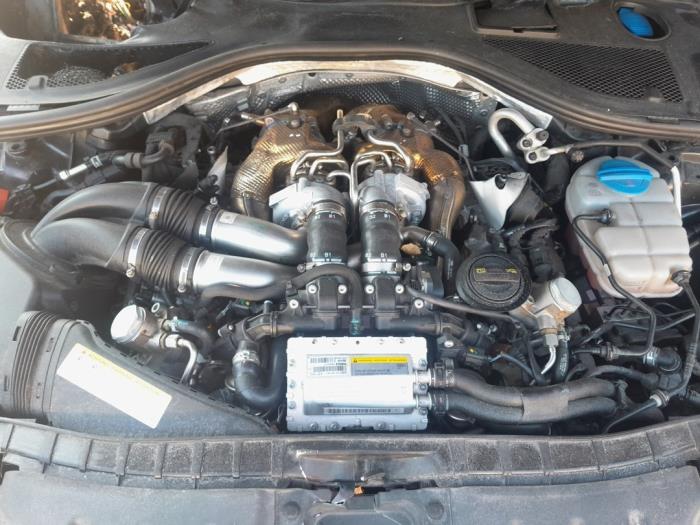 Medidor de masa de aire de un Audi RS 6 Avant (C7) 4.0 V8 TFSI Performance 32V 2016