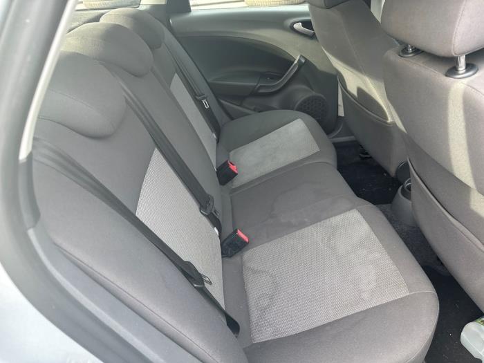 Sicherheitsgurt rechts hinten van een Seat Ibiza ST (6J8) 1.2 TDI Ecomotive 2011
