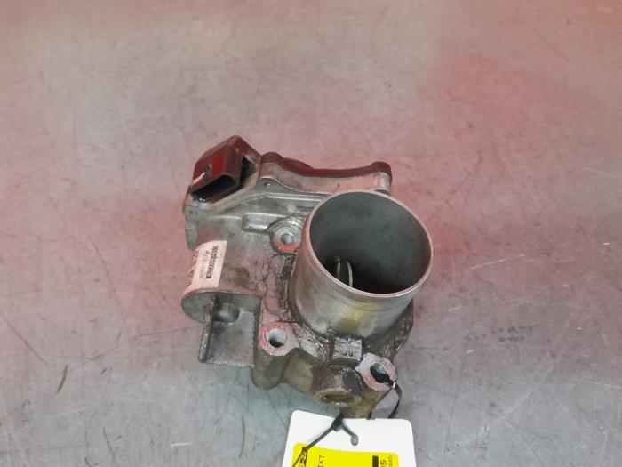 Throttle body from a Renault Master IV (MA/MB/MC/MD/MH/MF/MG/MH) 2.3 dCi 16V 2014