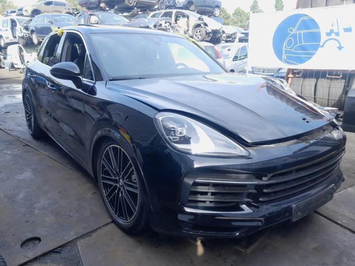 Begagnade Luftfilterhus Porsche Cayenne III (9YA) 2.9 Biturbo V6 24V S Pris på förfrågan erbjuds av A-Team Automotive