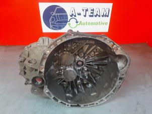 Used Gearbox casing Renault Master IV (MA/MB/MC/MD/MH/MF/MG/MH) 2.3 dCi 16V Price € 175,00 Margin scheme offered by A-Team Automotive Rotterdam
