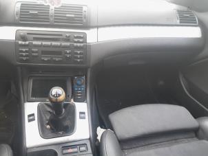 Usados Interruptor de ventanilla eléctrica BMW 3 serie (E46/4) 318i 16V Precio de solicitud ofrecido por A-Team Automotive Rotterdam