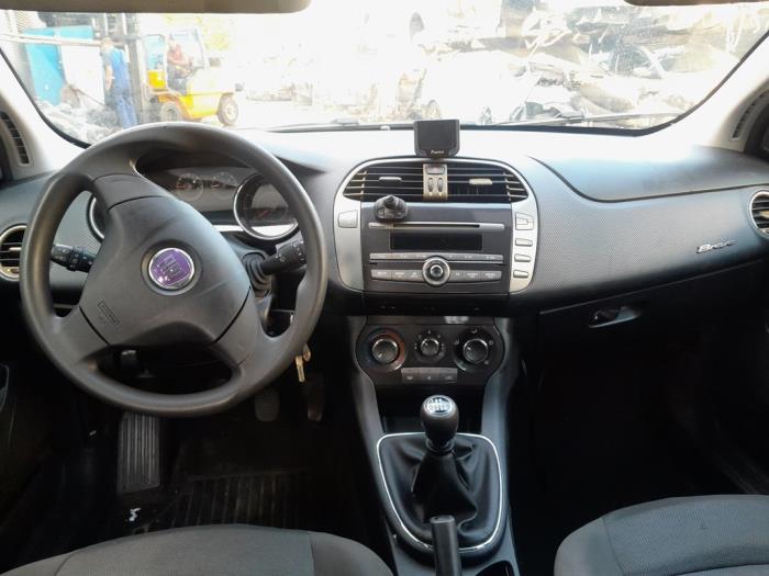 Steering wheel from a Fiat Bravo (198A) 1.4 16V 2007