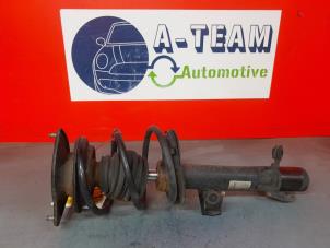 Used Front shock absorber, right BMW Mini One/Cooper (R50) 1.6 16V Cooper Price € 39,99 Margin scheme offered by A-Team Automotive