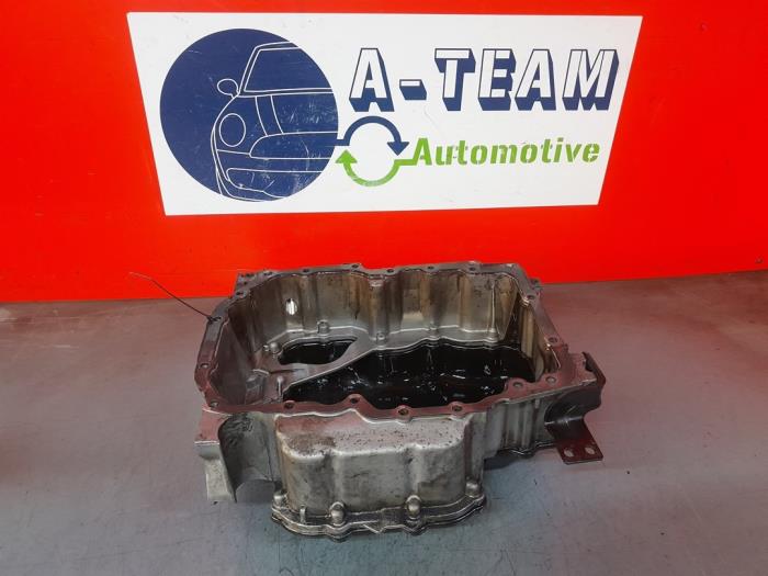 Usagé Couvercle carter Volkswagen Polo V (6R) 1.4 TDI DPF BlueMotion technology Prix € 99,99 Règlement à la marge proposé par A-Team Automotive
