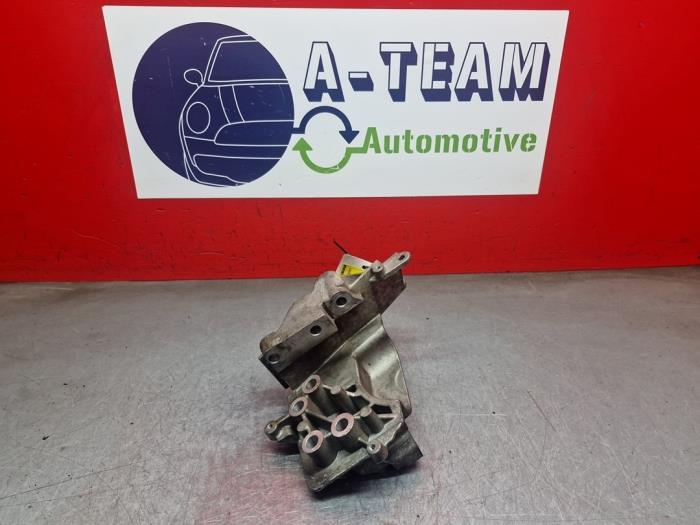 Used Engine mount Ford Focus 3 1.6 EcoBoost 16V Price € 24,99 Margin scheme offered by A-Team Automotive