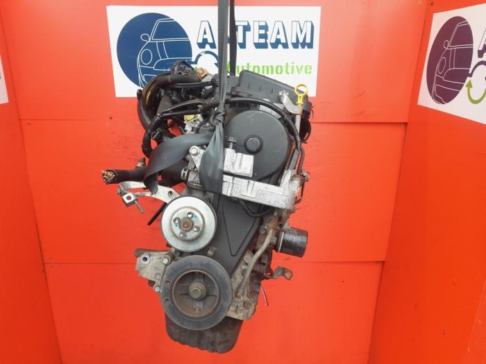 Motor de un Daihatsu Cuore (L251/271/276) 1.0 12V DVVT 2007