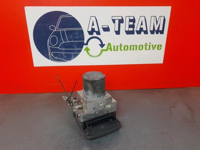Used ABS pump Mercedes E (W211) 4.0 E-420 CDI 32V Price € 149,99 Margin scheme offered by A-Team Automotive