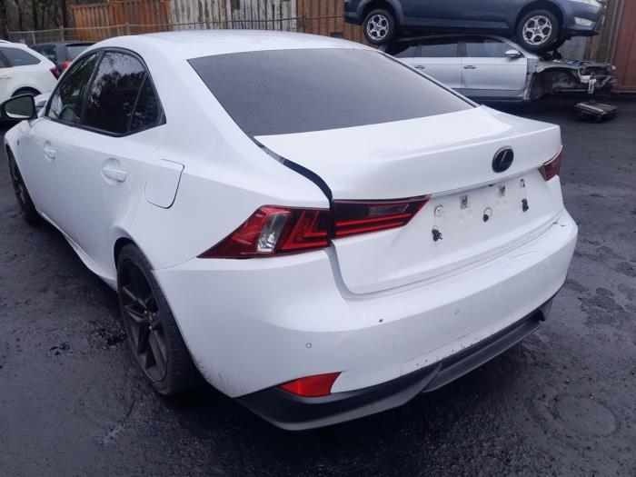 Roof from a Lexus IS (E3) 300h 2.5 16V 2014