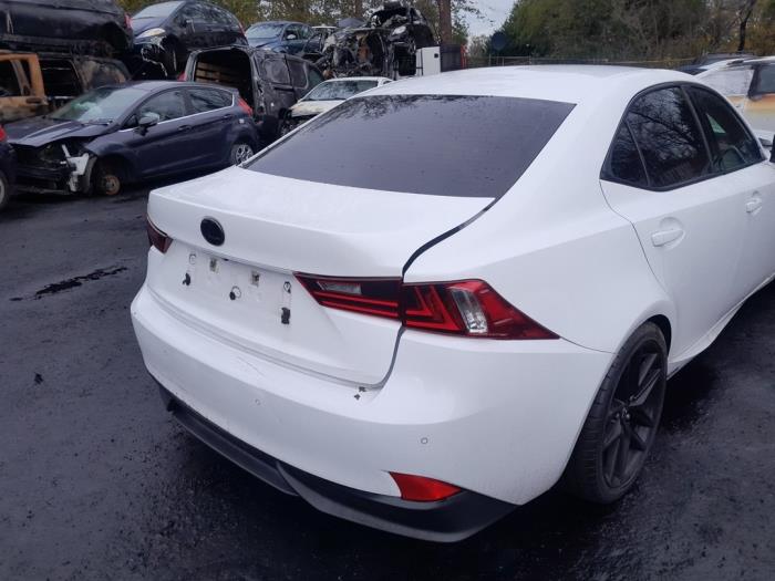 Roof from a Lexus IS (E3) 300h 2.5 16V 2014