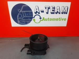 Usagé Moteur de ventilation chauffage Audi A4 Avant (B9) 2.0 TFSI 16V Prix € 69,99 Règlement à la marge proposé par A-Team Automotive Rotterdam