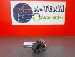 Used Turbo relief valve Renault Clio IV (5R) 1.5 Energy dCi 90 FAP Price € 19,99 Margin scheme offered by A-Team Automotive Rotterdam