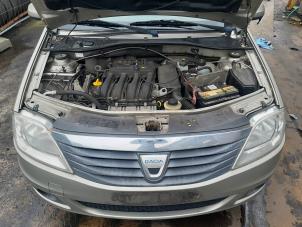 Usados Caja de fusibles Dacia Logan MCV (KS) 1.6 16V Precio de solicitud ofrecido por A-Team Automotive Rotterdam