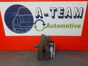 Usagé Etrier de frein (pince) arrière droit Fiat Stilo (192A/B) 1.6 16V 3-Drs. Prix € 29,99 Règlement à la marge proposé par A-Team Automotive Rotterdam