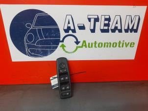 Used Electric window switch Renault Megane III Grandtour (KZ) 1.5 dCi 110 Price € 39,99 Margin scheme offered by A-Team Automotive Rotterdam