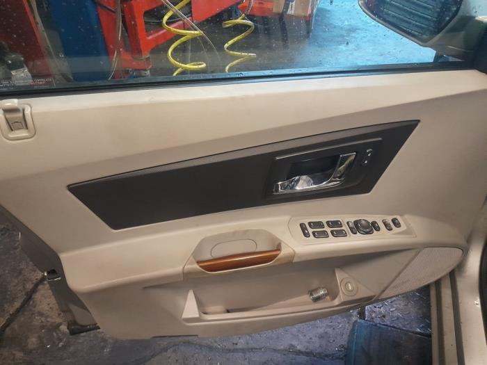 Elektrisches Fenster Schalter van een Cadillac CTS I 3.2 V6 24V 2005