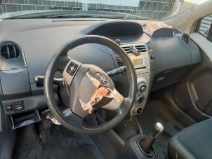 Used Steering column stalk Toyota Yaris II (P9) 1.3 16V VVT-i Price € 49,99 Margin scheme offered by A-Team Automotive Rotterdam