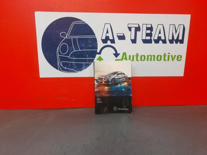 Używane Instrukcja Mercedes CLA (117.3) 1.6 CLA-180 16V Cena na żądanie oferowane przez A-Team Automotive