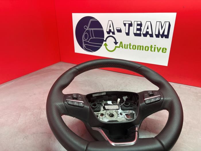 Używane Kierownica Ford Fiesta 7 1.0 EcoBoost 12V 100 Cena € 149,99 Procedura marży oferowane przez A-Team Automotive