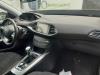 Système navigation d'un Peugeot 308 SW (L4/L9/LC/LJ/LR) 1.2 12V e-THP PureTech 130 2017