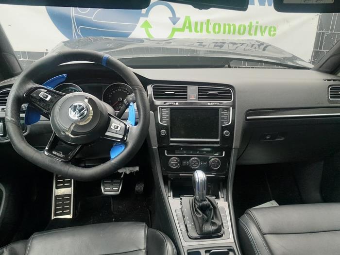 Airbag derecha (salpicadero) de un Volkswagen Golf VII (AUA) 1.4 GTE 16V 2015