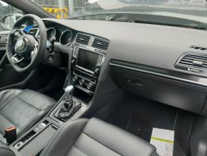 Usagé Airbag droite (tableau de bord) Volkswagen Golf VII (AUA) 1.4 GTE 16V Prix sur demande proposé par A-Team Automotive