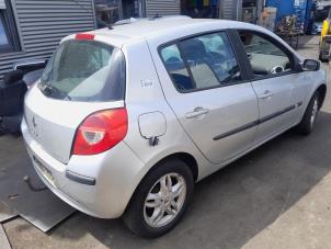 Used Wheel + winter tyre Renault Clio III (BR/CR) 1.4 16V Price on request offered by A-Team Automotive Rotterdam