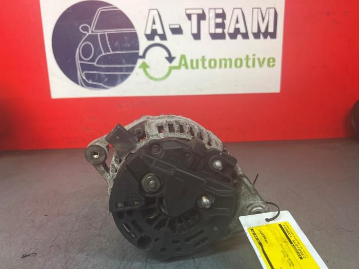 Usagé Dynamo Opel Astra H (L48) 2.0 16V Turbo Prix € 39,99 Règlement à la marge proposé par A-Team Automotive