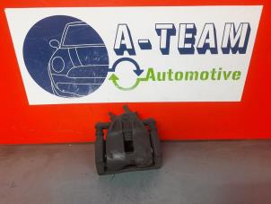 Used Front brake calliper, right Renault Clio IV Estate/Grandtour (7R) 1.5 Energy dCi 90 FAP Price € 19,99 Margin scheme offered by A-Team Automotive Rotterdam