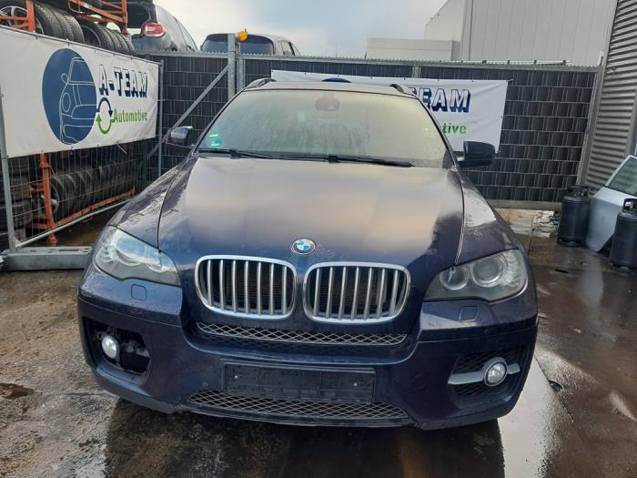 Begagnade Grill BMW X6 (E71/72) xDrive40d 3.0 24V Pris på förfrågan erbjuds av A-Team Automotive