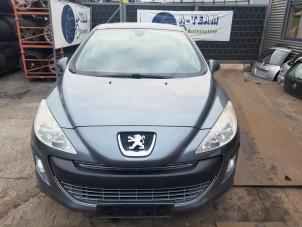 Used Air conditioning radiator Peugeot 308 (4A/C) 1.6 VTI 16V Price on request offered by A-Team Automotive Rotterdam