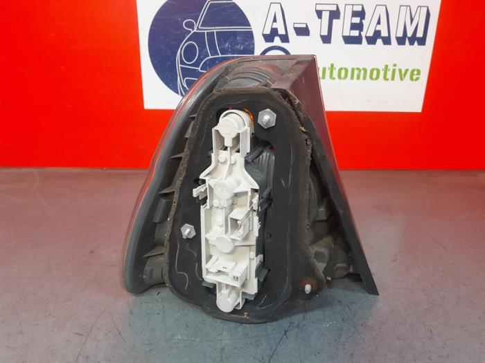 Taillight, right from a BMW 3 serie Compact (E46/5) 316ti 16V 2002
