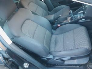 Usados Asiento derecha Audi A3 Sportback (8PA) 1.8 TFSI 16V Precio de solicitud ofrecido por A-Team Automotive Rotterdam