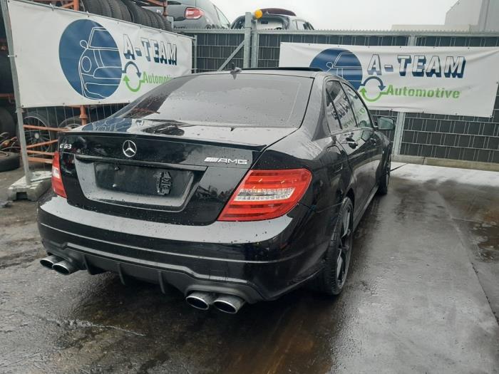 Portón trasero de un Mercedes-AMG C-Klasse AMG (W204) 6.2 C-63 AMG V8 32V 2013