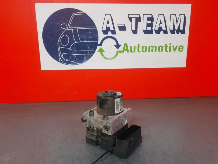 Used ABS pump Renault Twingo II (CN) 1.2 16V Price € 29,99 Margin scheme offered by A-Team Automotive