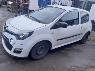 Used Front wing, left Renault Twingo II (CN) 1.2 16V Quickshift 5 Price € 199,99 Margin scheme offered by A-Team Automotive