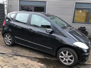 Used Front wing, right Mercedes A (W169) 2.0 A-200 CDI 16V 5-Drs. Price on request offered by A-Team Automotive Rotterdam