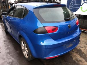 Used Rear door window 4-door, left Seat Leon (1P1) 1.4 TSI 16V Price on request offered by A-Team Automotive Rotterdam