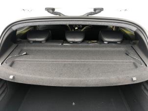 Used Parcel shelf Renault Clio V (RJAB) 1.0 TCe 90 12V Bi-Fuel Price on request offered by A-Team Automotive Rotterdam