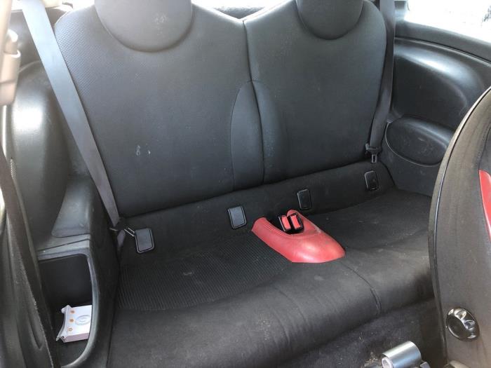 Seat, right from a MINI Mini One/Cooper (R50) 1.6 16V Cooper 2005
