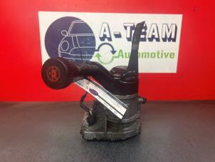 Used Power steering pump Peugeot 308 (4A/C) 1.6 VTI 16V Price € 49,99 Margin scheme offered by A-Team Automotive Rotterdam