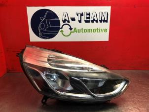 Used Headlight, right Renault Clio IV (5R) 1.5 Energy dCi 90 FAP Price € 299,99 Margin scheme offered by A-Team Automotive