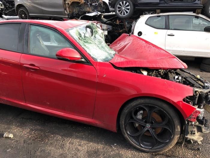Alfa Romeo Giulia Kotflügel rechts vorne Vorrat | ProxyParts.de