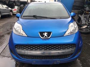 Used Front wing, left Peugeot 107 1.0 12V Price on request offered by A-Team Automotive Rotterdam
