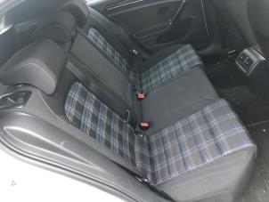 Usagé Ceinture de sécurité arrière centre Volkswagen Golf VII (AUA) 1.4 GTE 16V Prix sur demande proposé par A-Team Automotive Rotterdam