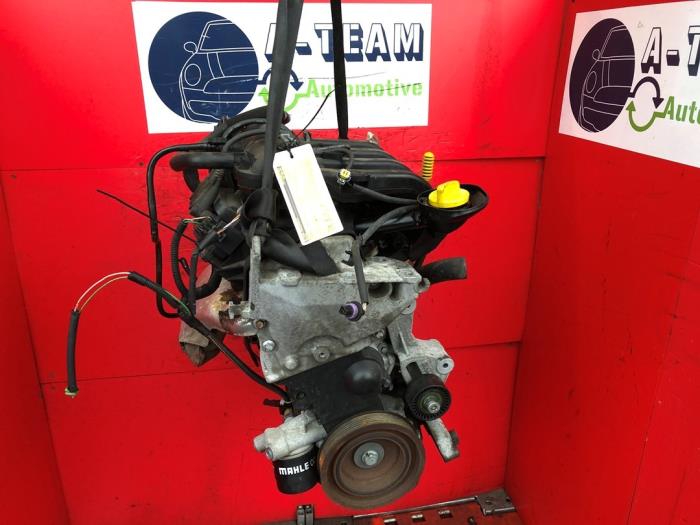Engine from a Renault Twingo II (CN) 1.2 16V 2010