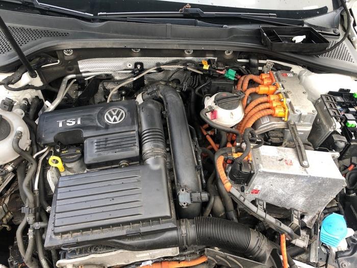 Gearbox from a Volkswagen Golf VII (AUA) 1.4 GTE 16V 2015